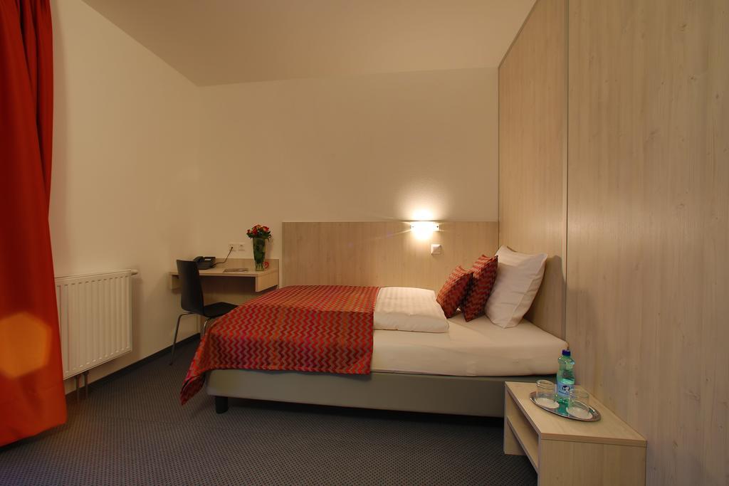 Best Sleep Hotel Spielberg Bei Knittelfeld Phòng bức ảnh