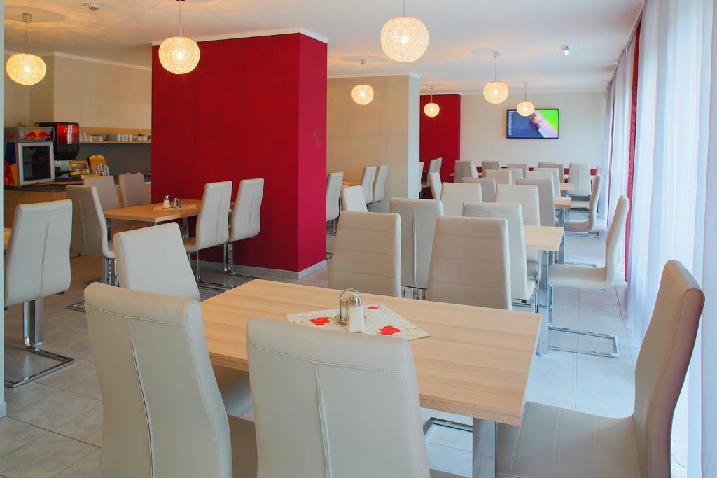 Best Sleep Hotel Spielberg Bei Knittelfeld Ngoại thất bức ảnh